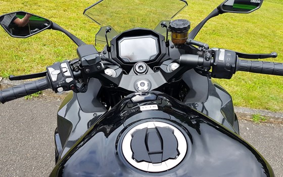 Gebrauchtmotorrad Kawasaki Ninja 1100SX - Bild 4