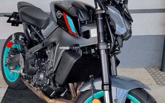 Gebrauchtmotorrad Yamaha MT-09 - Bild 1