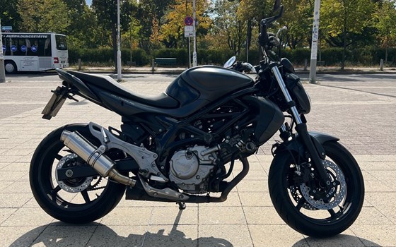 Gebrauchtmotorrad Suzuki SFV 650 Gladius - Bild 5