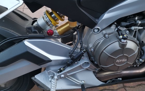 Gebrauchtmotorrad Aprilia Tuono 660 Factory - Bild 9