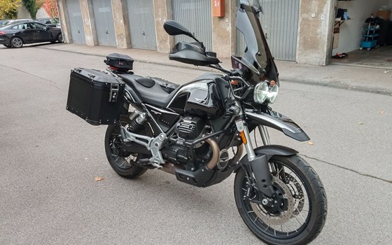 Gebrauchtmotorrad Moto Guzzi V85 TT Guardia d'Onore - Bild 3