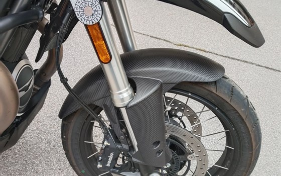 Gebrauchtmotorrad Moto Guzzi V85 TT Guardia d'Onore - Bild 5