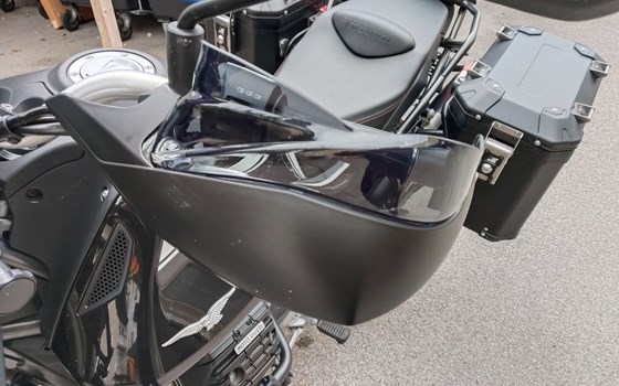 Gebrauchtmotorrad Moto Guzzi V85 TT Guardia d'Onore - Bild 7