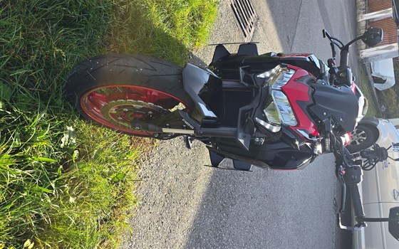 Gebrauchtmotorrad Kawasaki Z900 SE - Bild 2