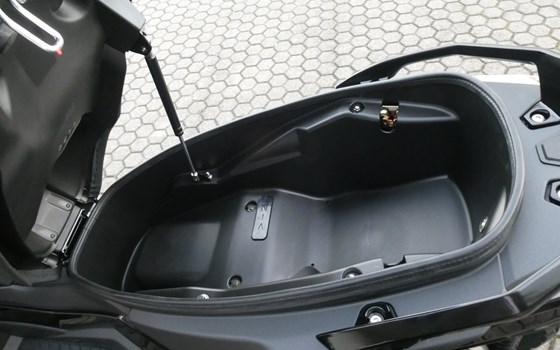 Neufahrzeug Kymco DT X 350i ABS - Bild 11