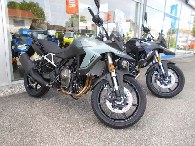 Suzuki V-Strom 800