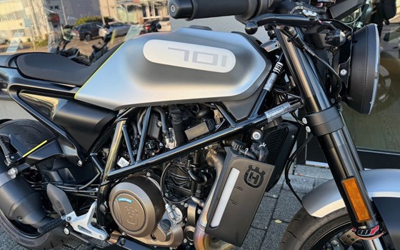 Gebrauchtmotorrad Husqvarna Vitpilen 701 - Bild 2