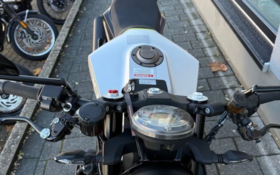 Gebrauchtmotorrad Husqvarna Vitpilen 701 - Bild 6