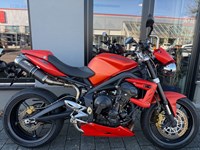 Gebrauchtmotorrad Triumph Street Triple 675 R