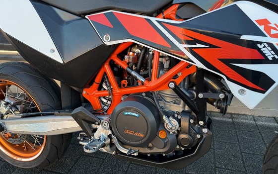 Gebrauchtmotorrad KTM 690 SMC R - Bild 3