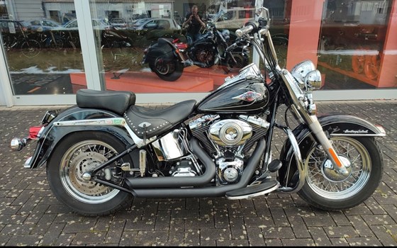Gebrauchtmotorrad Harley-Davidson Softail Heritage Classic FLSTC - Bild 1