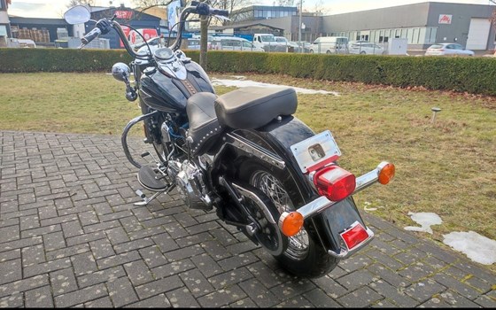 Gebrauchtmotorrad Harley-Davidson Softail Heritage Classic FLSTC - Bild 6