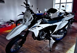 Neumotorrad Suzuki DR-Z4SM