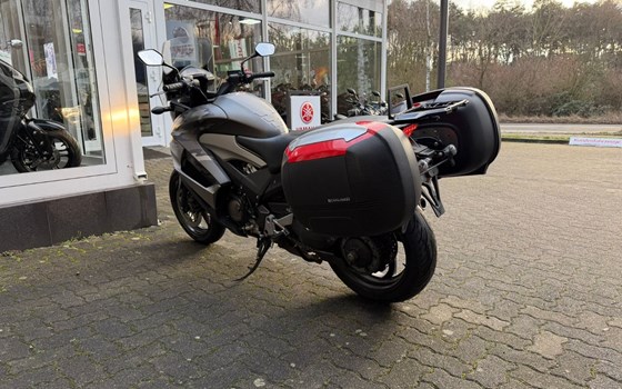 Gebrauchtmotorrad Honda VFR800X Crossrunner - Bild 5