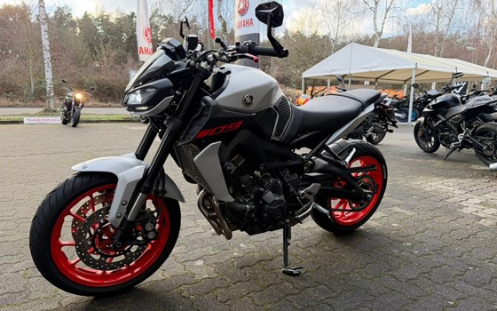 Gebrauchtmotorrad Yamaha MT-09 - Bild 7