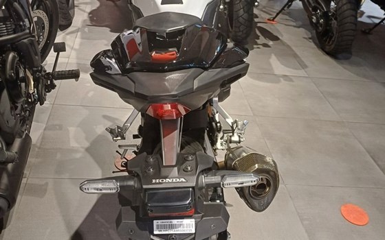 Gebrauchtmotorrad Honda CB500 Hornet - Bild 4