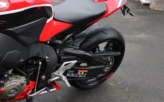 Gebrauchtmotorrad Honda CBR1000RR Fireblade - Bild 13