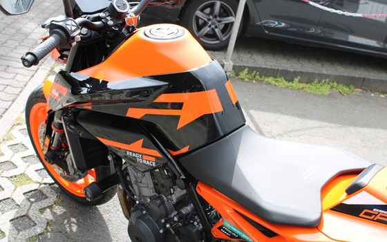 Gebrauchtmotorrad KTM 890 Duke GP - Bild 13