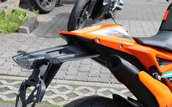 Gebrauchtmotorrad KTM 890 Duke GP - Bild 5