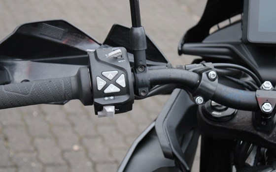 Gebrauchtmotorrad KTM 890 SMT - Bild 15