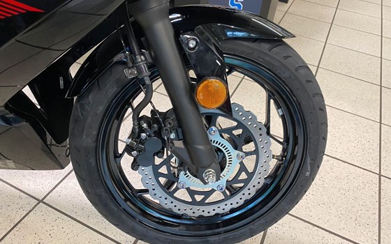 Neufahrzeug Kawasaki Ninja 125 - Bild 10