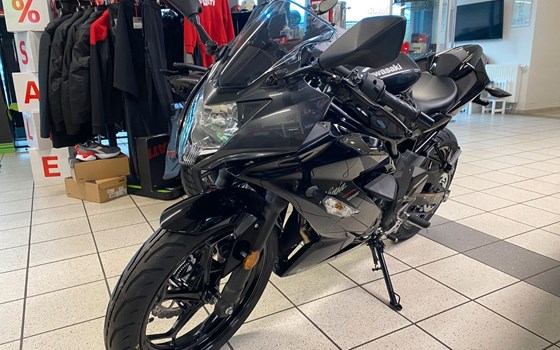 Neufahrzeug Kawasaki Ninja 125 - Bild 3