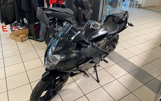 Neufahrzeug Kawasaki Ninja 125 - Bild 4