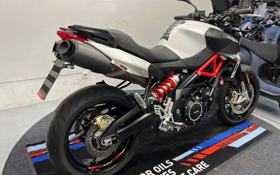 Gebrauchtmotorrad Aprilia Shiver 900 - Bild 10