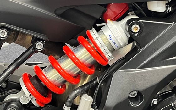 Gebrauchtmotorrad Aprilia Shiver 900 - Bild 15