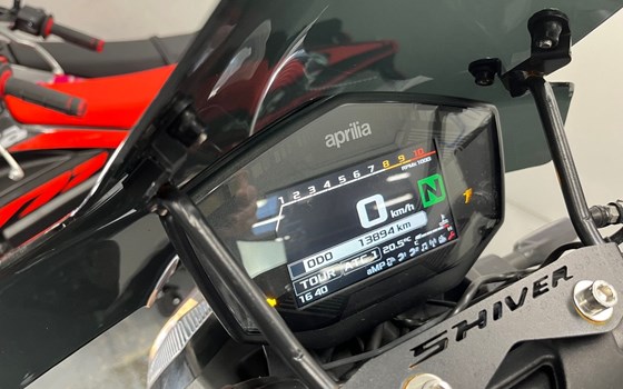 Gebrauchtmotorrad Aprilia Shiver 900 - Bild 9
