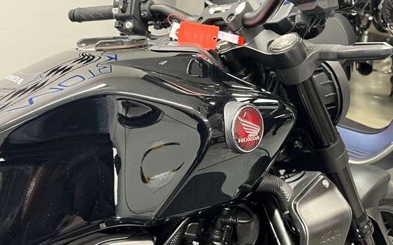 Gebrauchtmotorrad Honda CB 1000 R - Bild 13