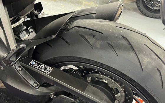 Gebrauchtmotorrad Honda CB 1000 R - Bild 14