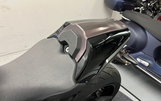 Gebrauchtmotorrad Honda CB 1000 R - Bild 6