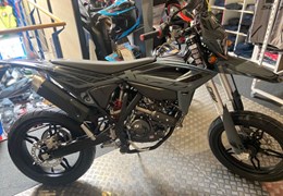 Neumotorrad Beta RR 125 4T Motard T X special edition