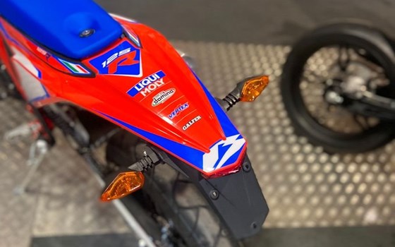 Neufahrzeug Beta RR Motard 125 R - Bild 12