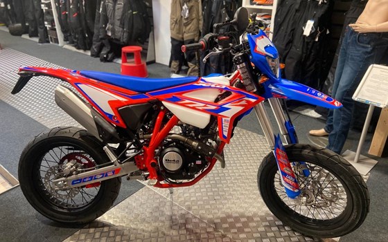 Neufahrzeug Beta RR Motard 125 R - Bild 15