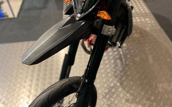 Neufahrzeug Beta RR Motard 125 R - Bild 4