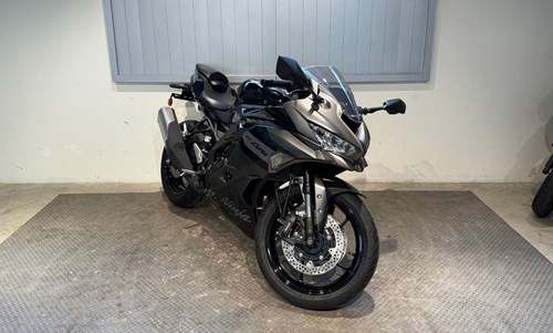 Kawasaki Ninja ZX-4RR