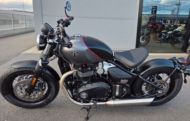 Triumph Bonneville Bobber