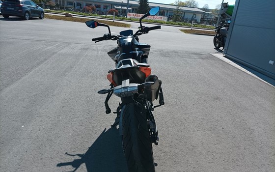 Neufahrzeug KTM 890 Duke GP - Bild 5