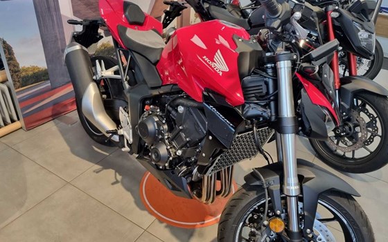 Gebrauchtmotorrad Honda CB1000 Hornet - Bild 2