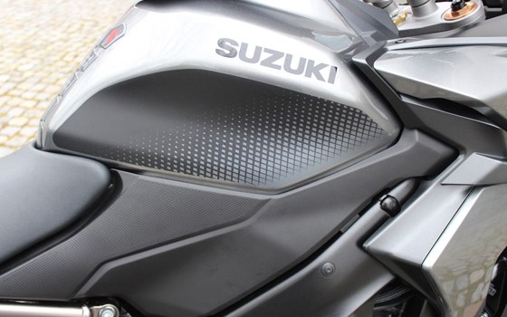 Neufahrzeug Suzuki GSX-S1000GT - Bild 13