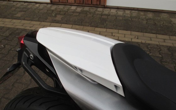 Gebrauchtmotorrad KTM 690 Duke - Bild 12