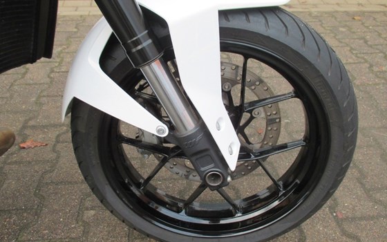 Gebrauchtmotorrad KTM 690 Duke - Bild 16