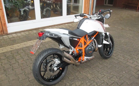 Gebrauchtmotorrad KTM 690 Duke - Bild 3