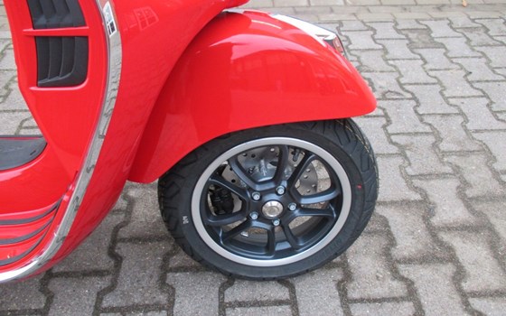 Neufahrzeug Vespa GTS 310 Super - Bild 13