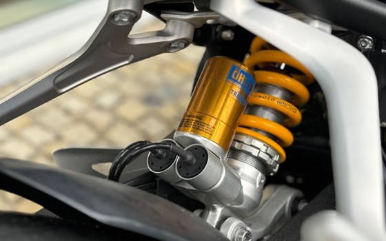 Gebrauchtmotorrad Triumph Speed Triple 1200 RR - Bild 6