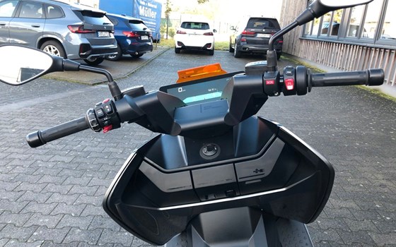 Gebrauchtmotorrad BMW CE 04 - Bild 15