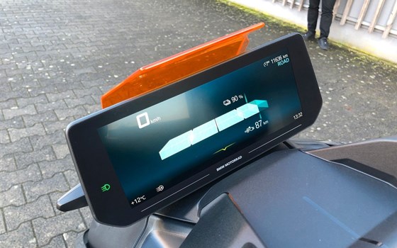 Gebrauchtmotorrad BMW CE 04 - Bild 19