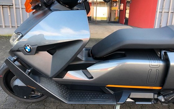 Gebrauchtmotorrad BMW CE 04 - Bild 4